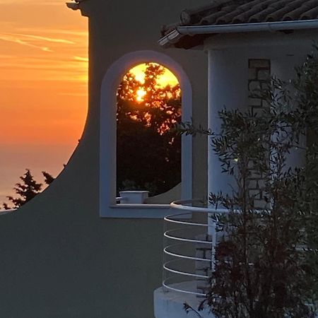 Villa Alibertini Agios Gordios  Exterior foto