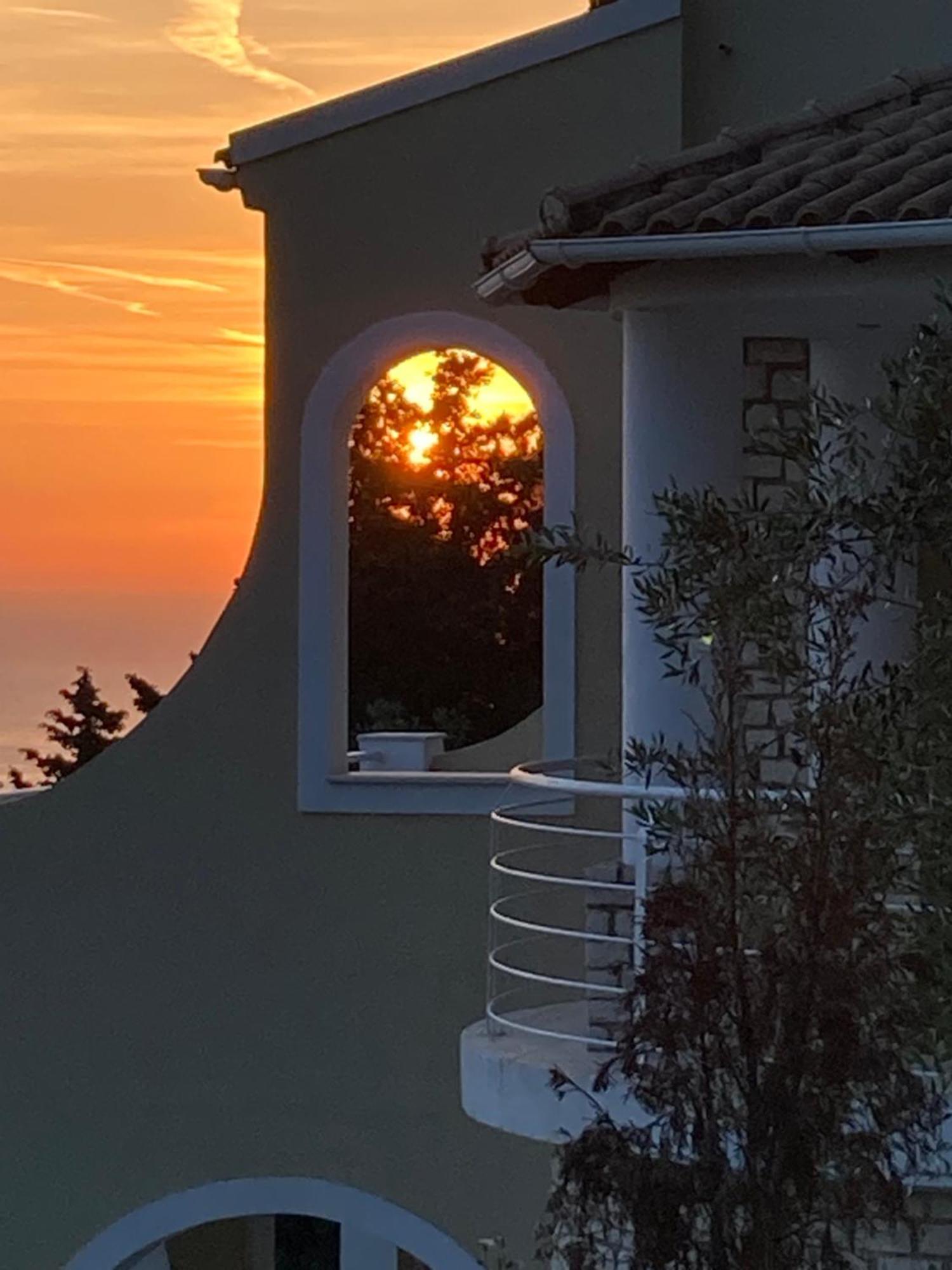 Villa Alibertini Agios Gordios  Exterior foto